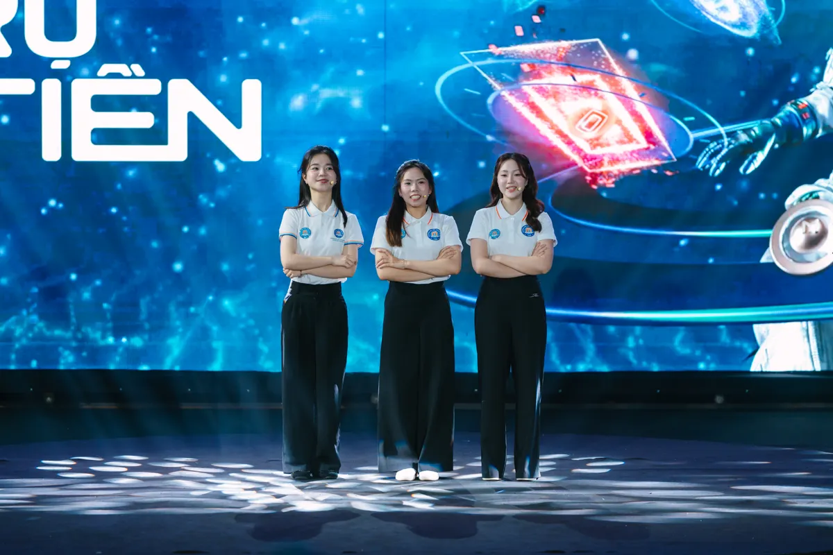 Sinh viên Trường Đại học Thương mại chiến thắng tại Tứ kết 5 Vũ trụ Đồng tiền - Ảnh 2.