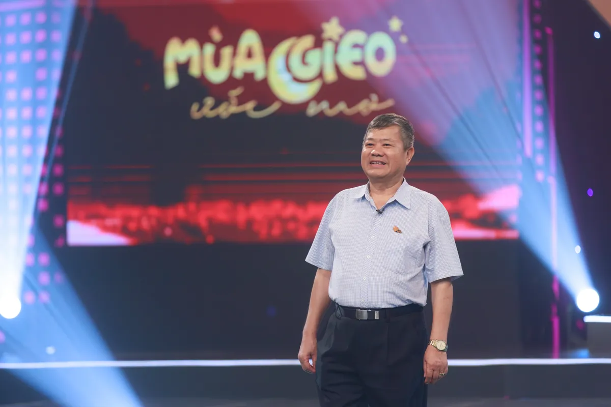 Ấn tượng Việc tử tế tháng 9: Những “người thầy” gieo ước mơ bằng yêu thương - Ảnh 1.