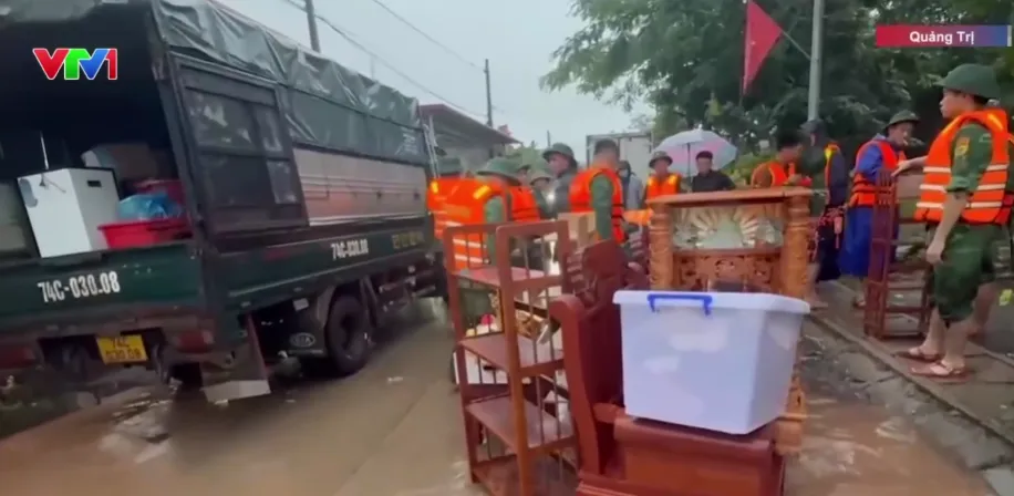 Quảng Trị mưa lớn, di dời hơn 1.000 người dân- Ảnh 3.