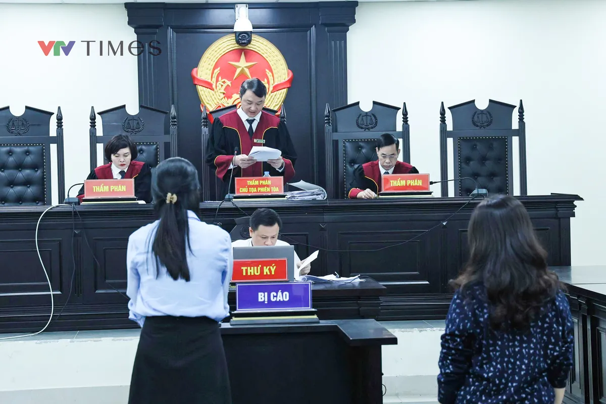 Vụ ph&uacute;c thẩm cựu Hiệu trưởng Trường THCS Ba Đ&igrave;nh: Hủy &aacute;n sơ thẩm, điều tra lại - Ảnh 1.