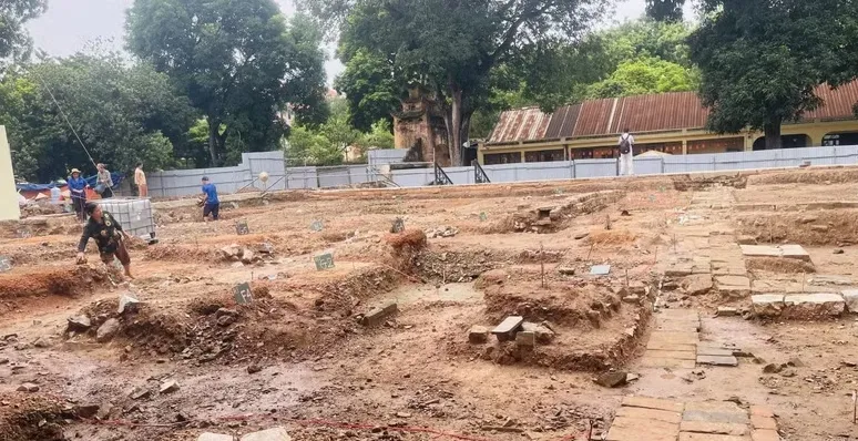 Nhiều phát hiện khảo cổ mới về chính điện Kính Thiên - Ảnh 1.