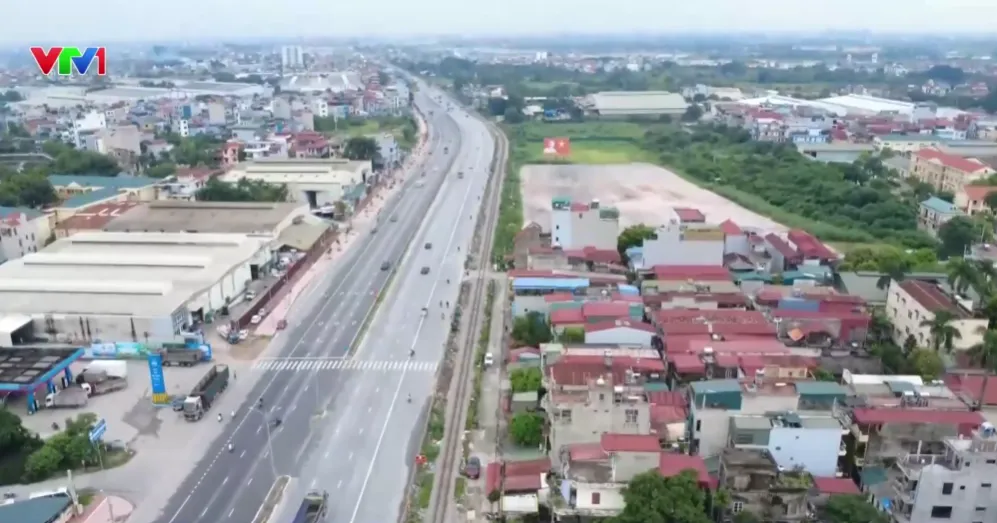 Hà Nội: Người dân đồng thuận trong giải phóng mặt bằng dự án trục không gian Quốc lộ 1A - Ảnh 1.