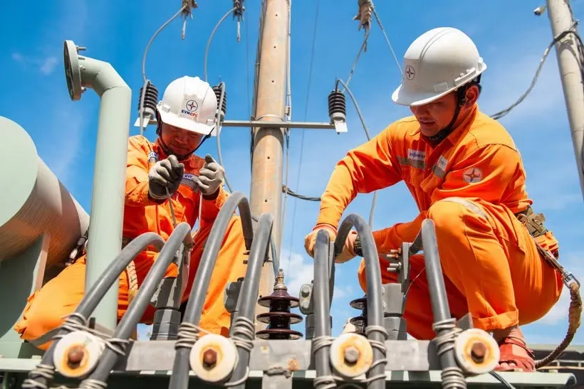 Sản lượng điện tháng 9 tăng hơn 10%, EVN tập trung bảo đảm cung ứng trong mọi tình huống - Ảnh 1.