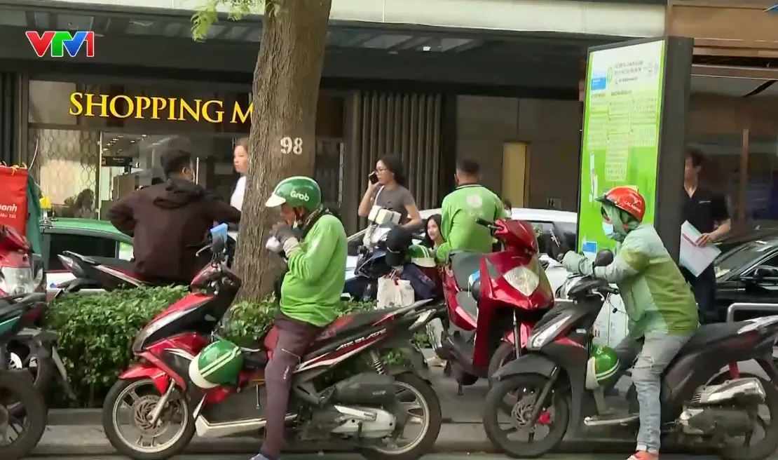 Kiến nghị mở rộng bảo hiểm xã hội bắt buộc đối với tài xế công nghệ - Ảnh 1.