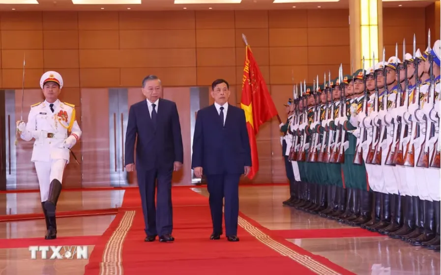 Tổng Bí thư, Chủ tịch nước Tô Lâm chủ trì Lễ đón chính thức Nhà vua Vương quốc Thái Lan và Hoàng hậu - Ảnh 1.