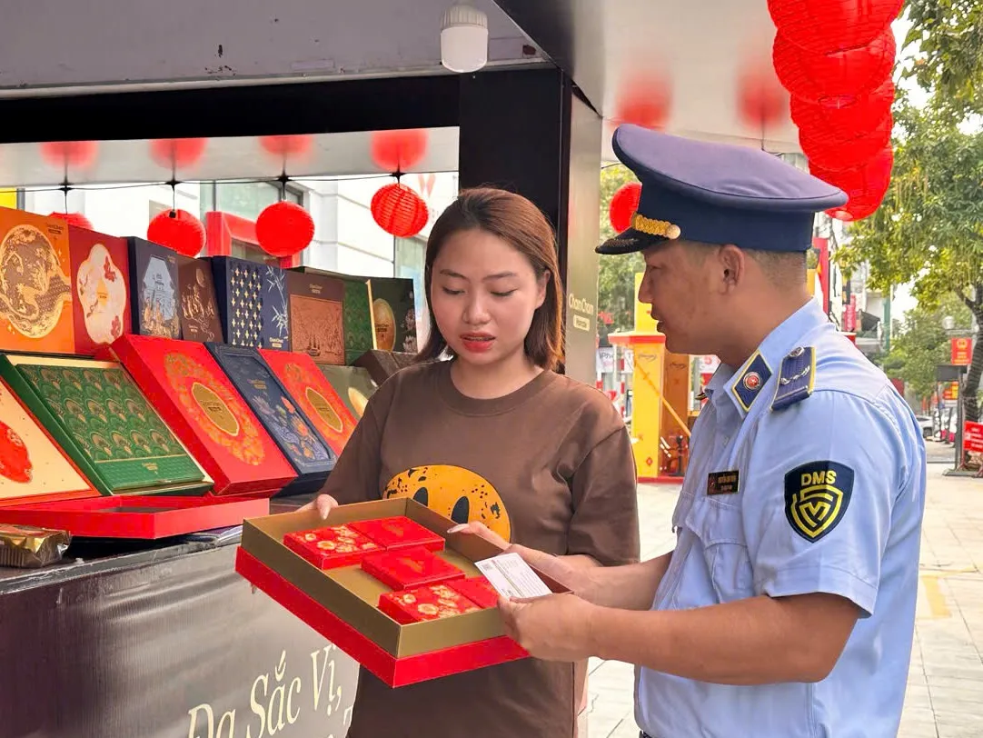 Ninh Bình siết chặt thị trường Trung thu, ngăn hàng kém chất lượng - Ảnh 1.