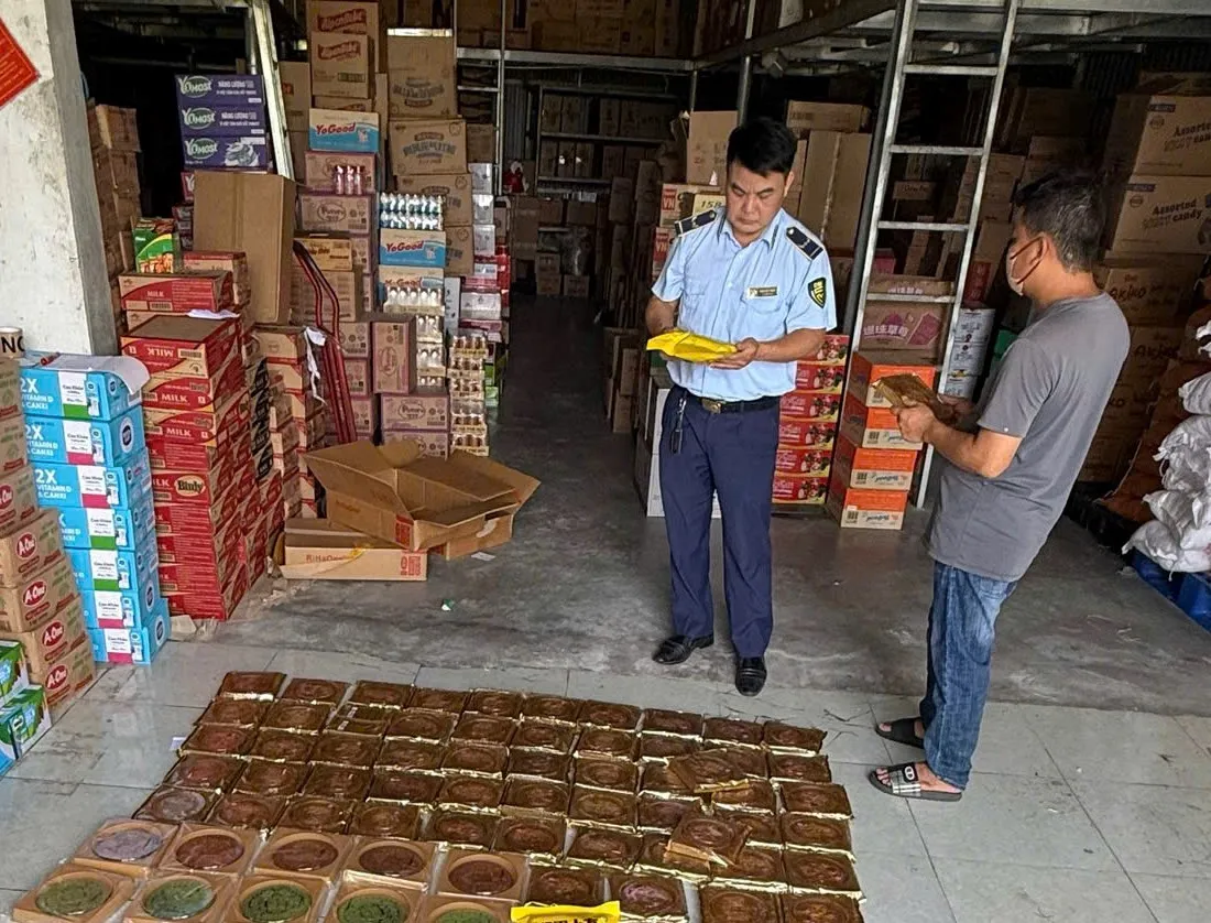 Ninh Bình siết chặt thị trường Trung thu, ngăn hàng kém chất lượng - Ảnh 3.
