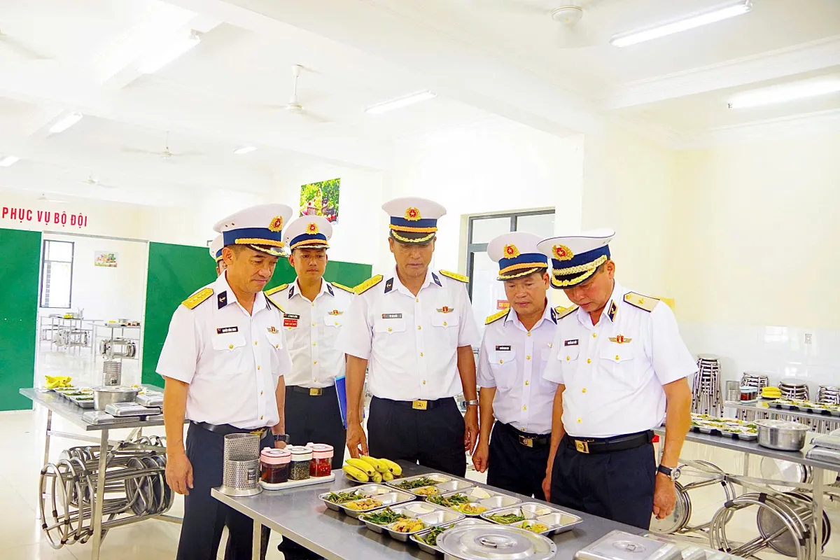 Nâng cao chất lượng giáo dục, đào tạo học viên sĩ quan Hải quân ngay từ giai đoạn đầu - Ảnh 5.