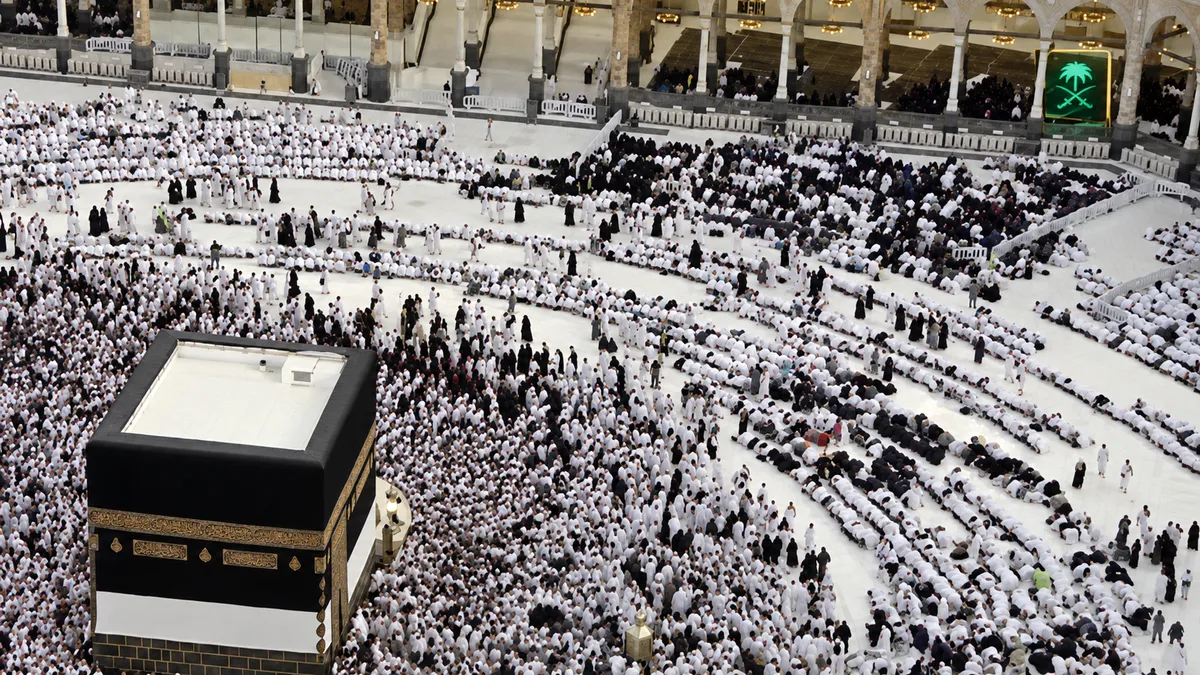 Saudi Arabia bắn hạ phương tiện bay không người lái gần thánh địa Mecca- Ảnh 1.