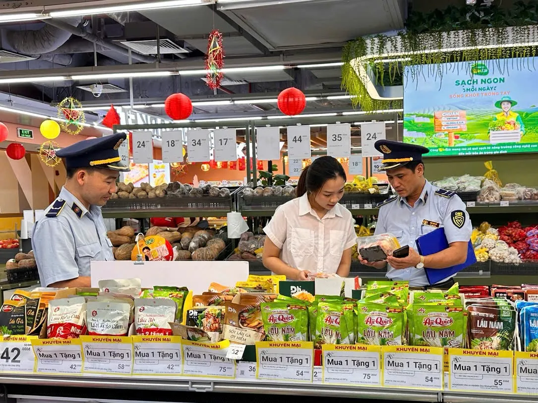 Ninh Bình siết chặt thị trường Trung thu, ngăn hàng kém chất lượng - Ảnh 2.