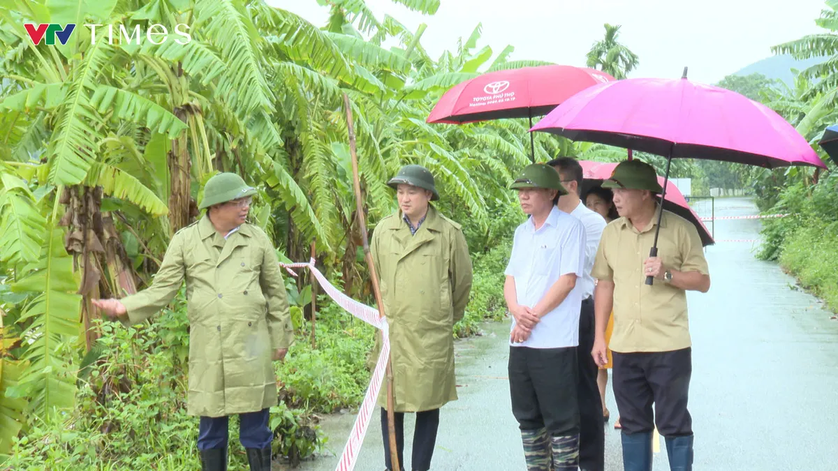 Phú Thọ: Mưa lớn gây sạt lở nghiêm trọng tại xã Tu Vũ - Ảnh 4.