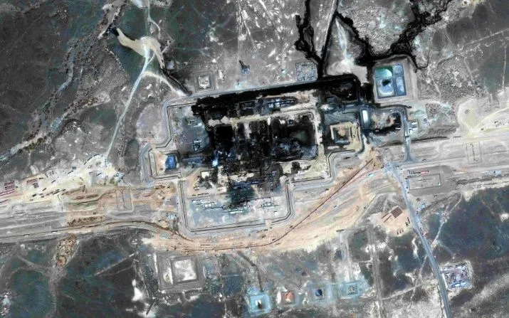 Hình ảnh vệ tinh cho thấy đường ống dẫn khí Đông-Tây của Saudi Arabia sau vụ tấn công xảy ra vào ngày 11/9 (Ảnh: Reuters)