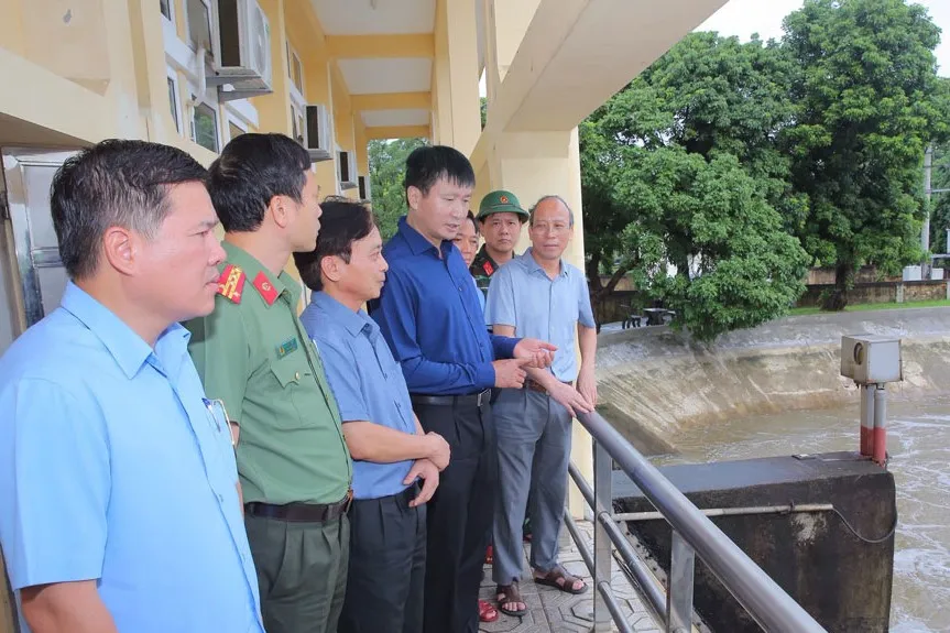 Ninh Bình giữ thế chủ động trước mưa lũ - Ảnh 2.