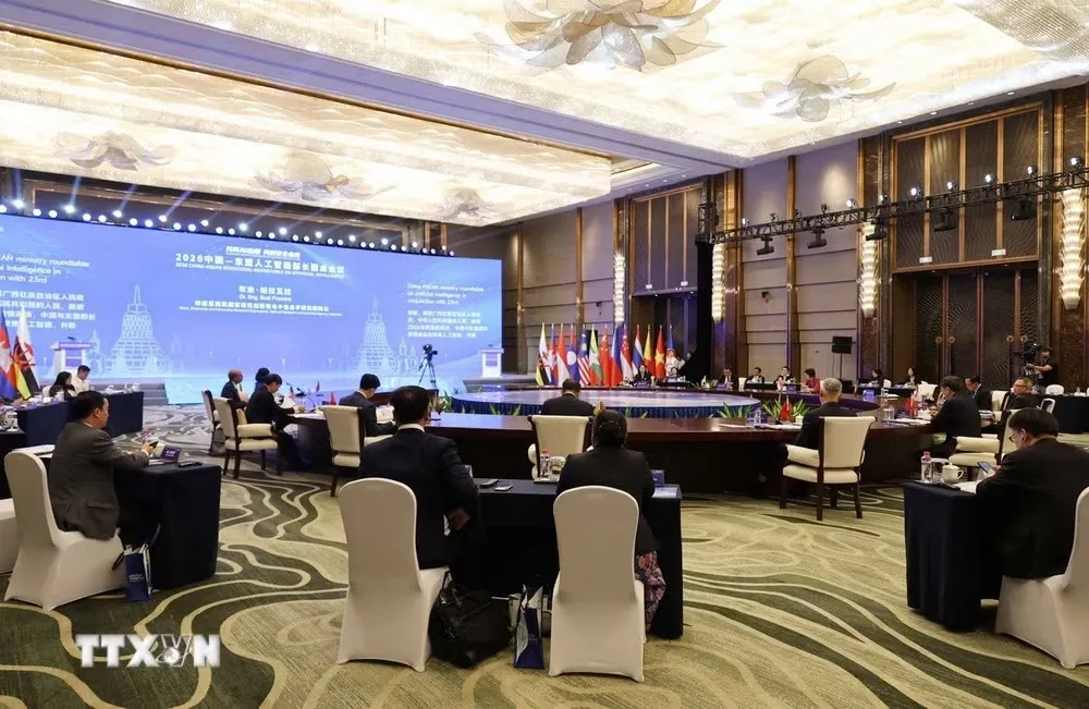 Việt Nam mong muốn cùng Trung Quốc và ASEAN đóng góp vào tương lai AI an toàn - Ảnh 1.