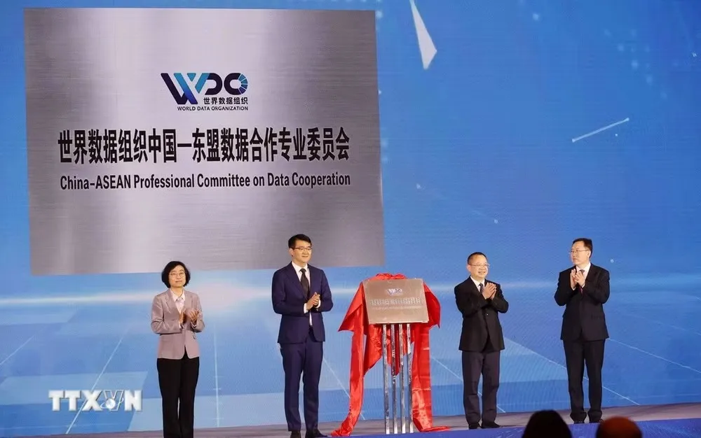 Việt Nam mong muốn cùng Trung Quốc và ASEAN đóng góp vào tương lai AI an toàn - Ảnh 2.