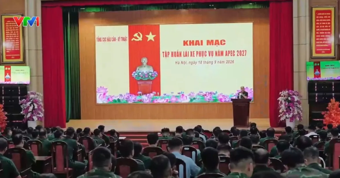 Khai mạc khóa huấn luyện quân nhân lái xe phục vụ APEC - Ảnh 1.