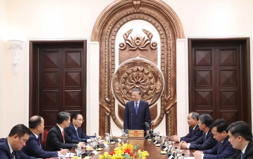 Tổng Bí thư, Chủ tịch nước Tô Lâm trao Quyết định bổ nhiệm 2 Đại sứ Việt Nam tại nước ngoài - Ảnh 3.