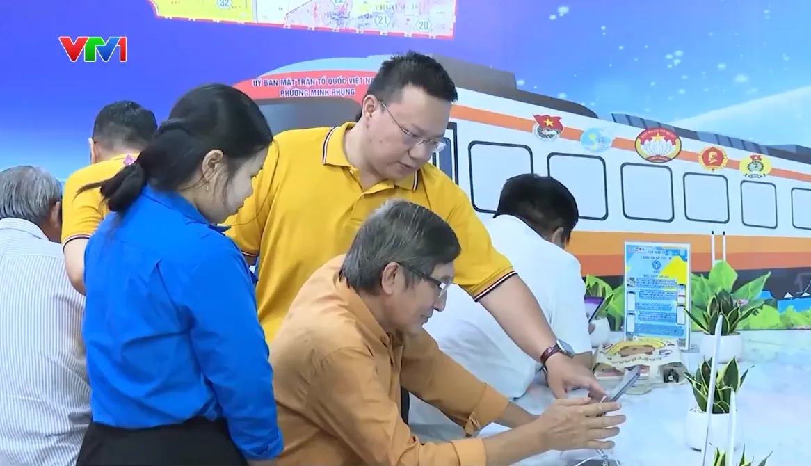 TP Hồ Chí Minh quyết liệt gỡ điểm nghẽn chuyển đổi số - Ảnh 1.