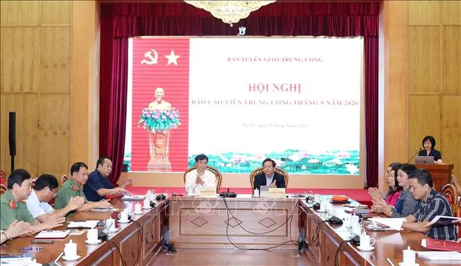 Hội nghị Báo cáo viên Trung ương: Tuyên truyền hiệu quả đường lối đối ngoại và mục tiêu tăng trưởng kinh tế - Ảnh 1.