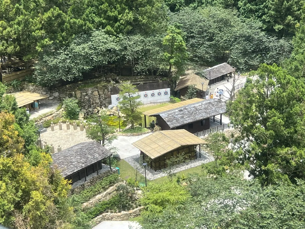 Làng Văn hóa Cửu Tộc - Chạm vào sắc màu văn hóa bản địa- Ảnh 5.