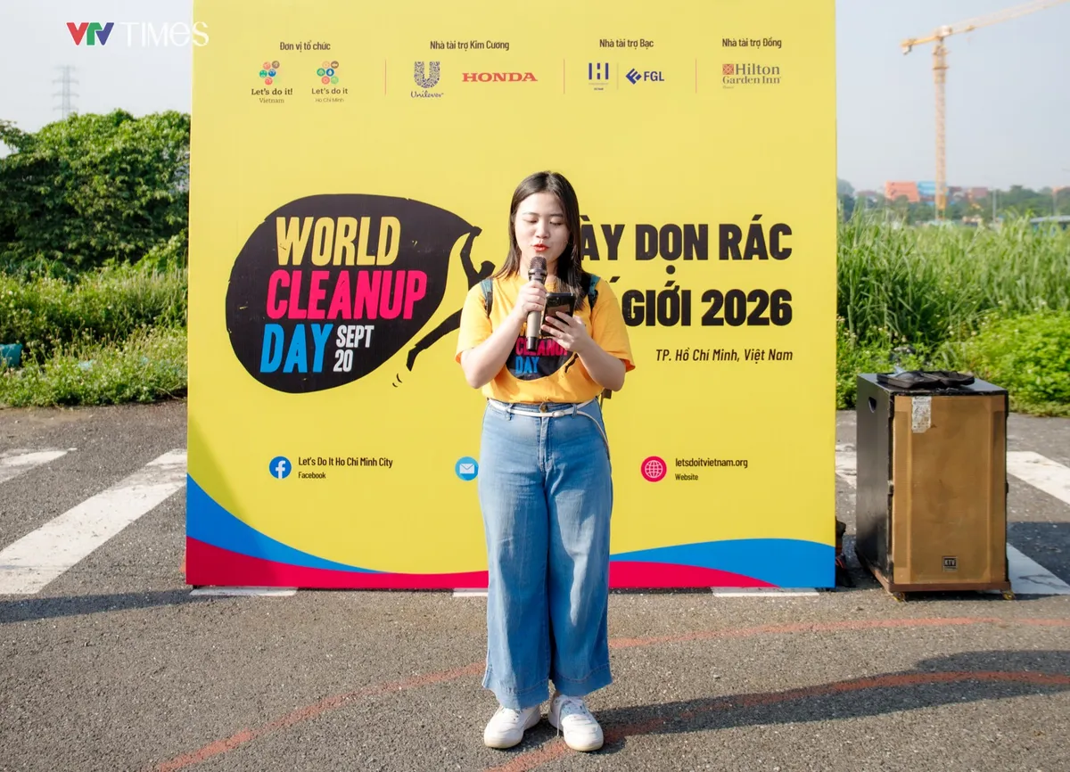 TP Hồ Chí Minh: Gần 200 sinh viên thu gom 700 kg rác nhân Ngày Dọn rác Thế giới- Ảnh 6.