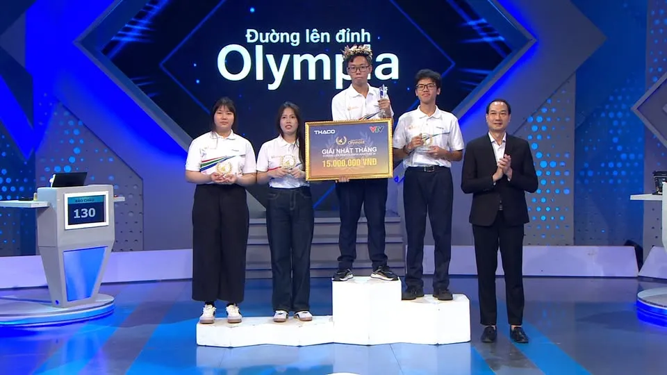 Đường lên đỉnh Olympia: Nam sinh TP.HCM xuất sắc tiếp tục ghi tên mình vào cuộc thi Quý IV - Ảnh 5.