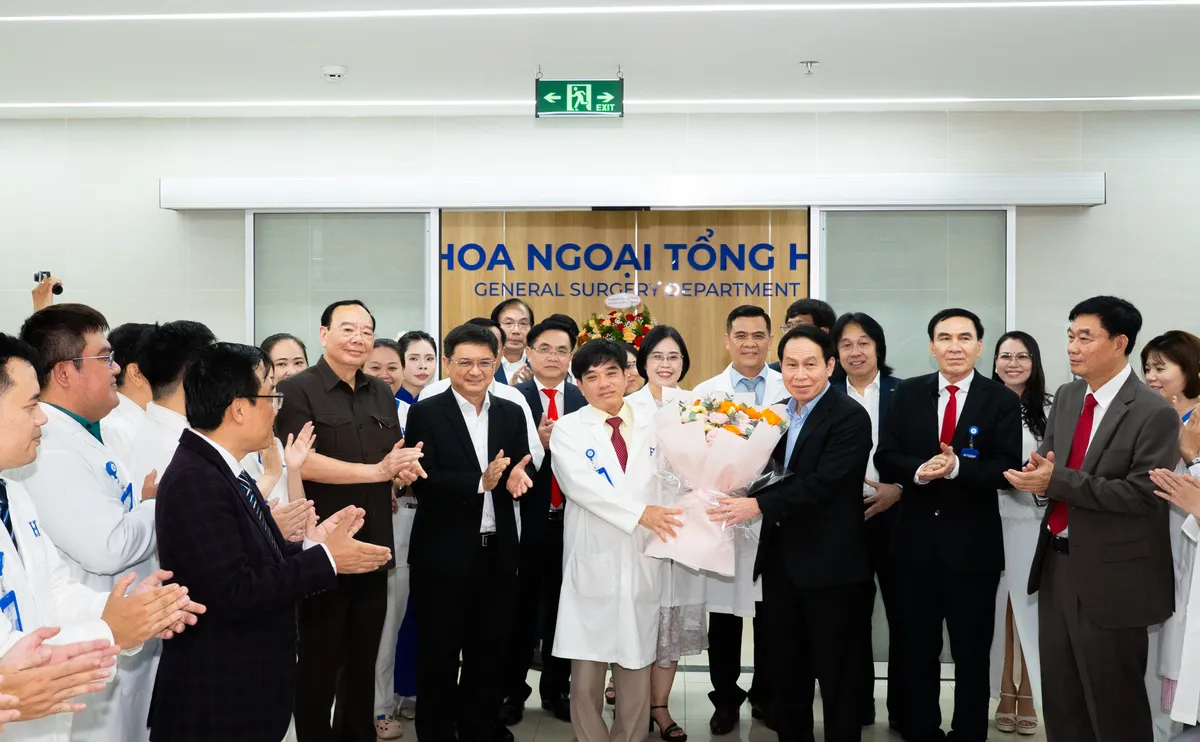 Phó Thủ tướng Lê Tiến Châu giao 5 nhiệm vụ cho Bệnh viện Đại học Quốc tế Hồng Bàng - Ảnh 1.