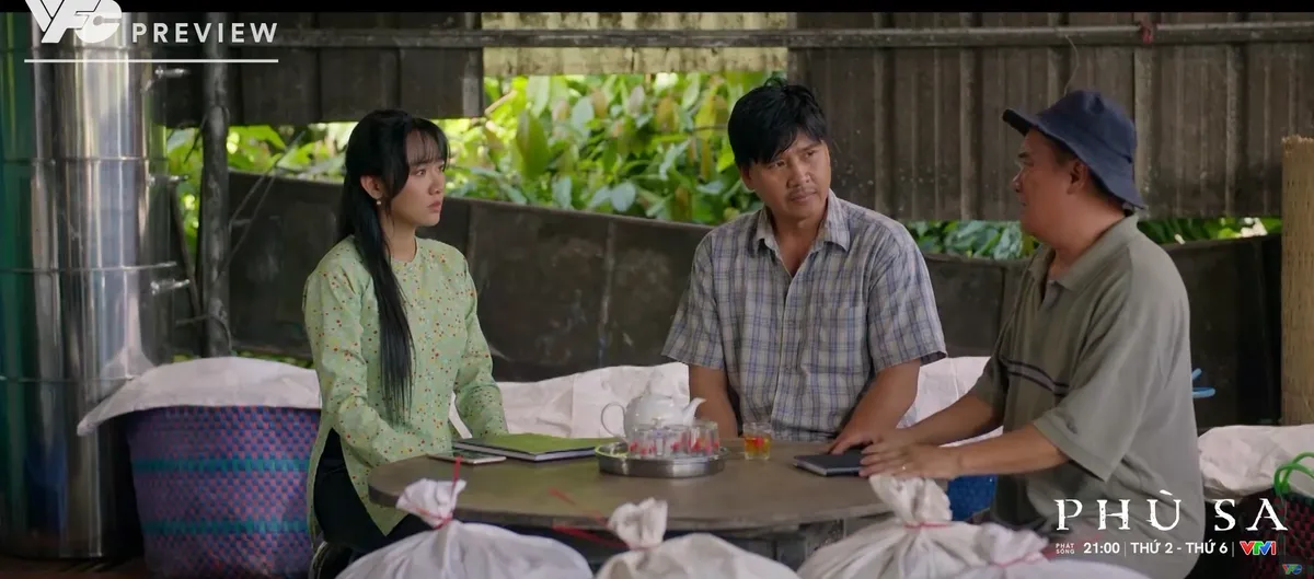 Phù sa - Tập 22: Xưởng socola gặp sóng gió, Nghiệm không thấy mặt - Ảnh 4.