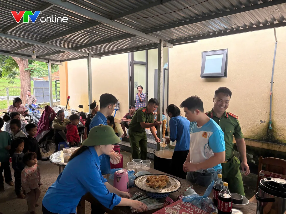 Gần dân, sát dân để chuyển đổi số đi vào cuộc sống - Ảnh 1.