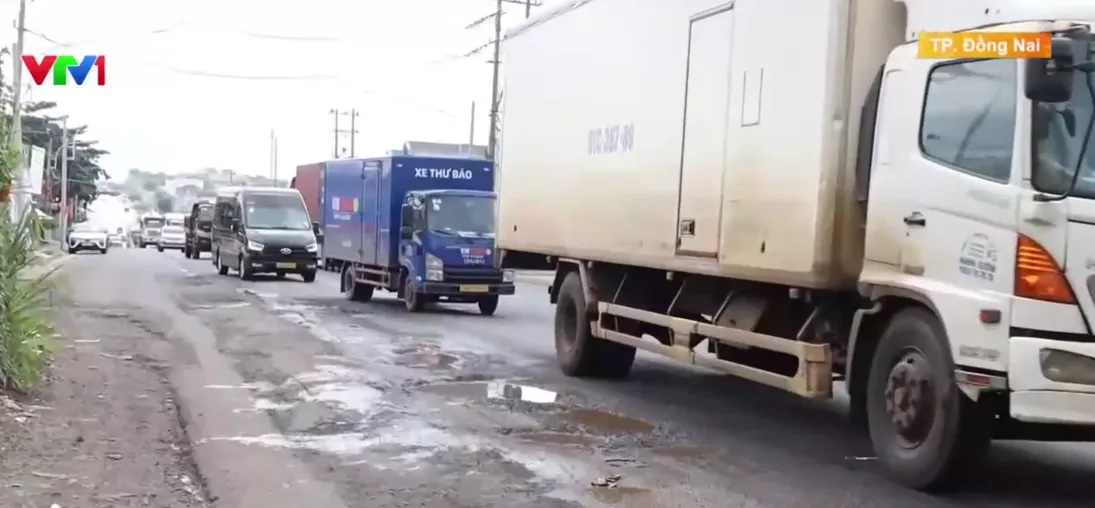 Đắk Lắk có 200 điểm xung yếu, Quảng Trị sạt lở 500m bờ biển- Ảnh 1.