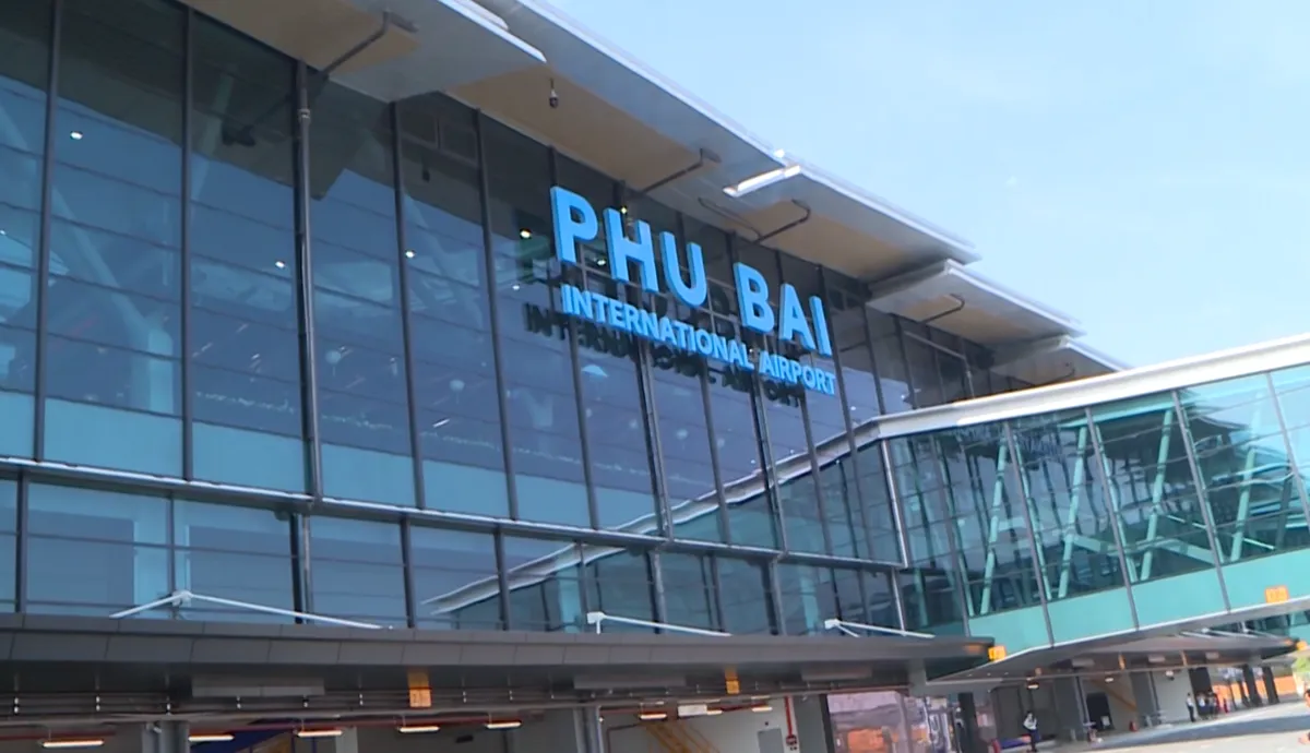 Nâng cấp sân bay Phú Bài: Động lực bứt phá hạ tầng và kết nối kinh tế vùng- Ảnh 1. Nâng cấp sân bay Phú Bài: Động lực bứt phá hạ tầng và kết nối kinh tế vùng- Ảnh 1.