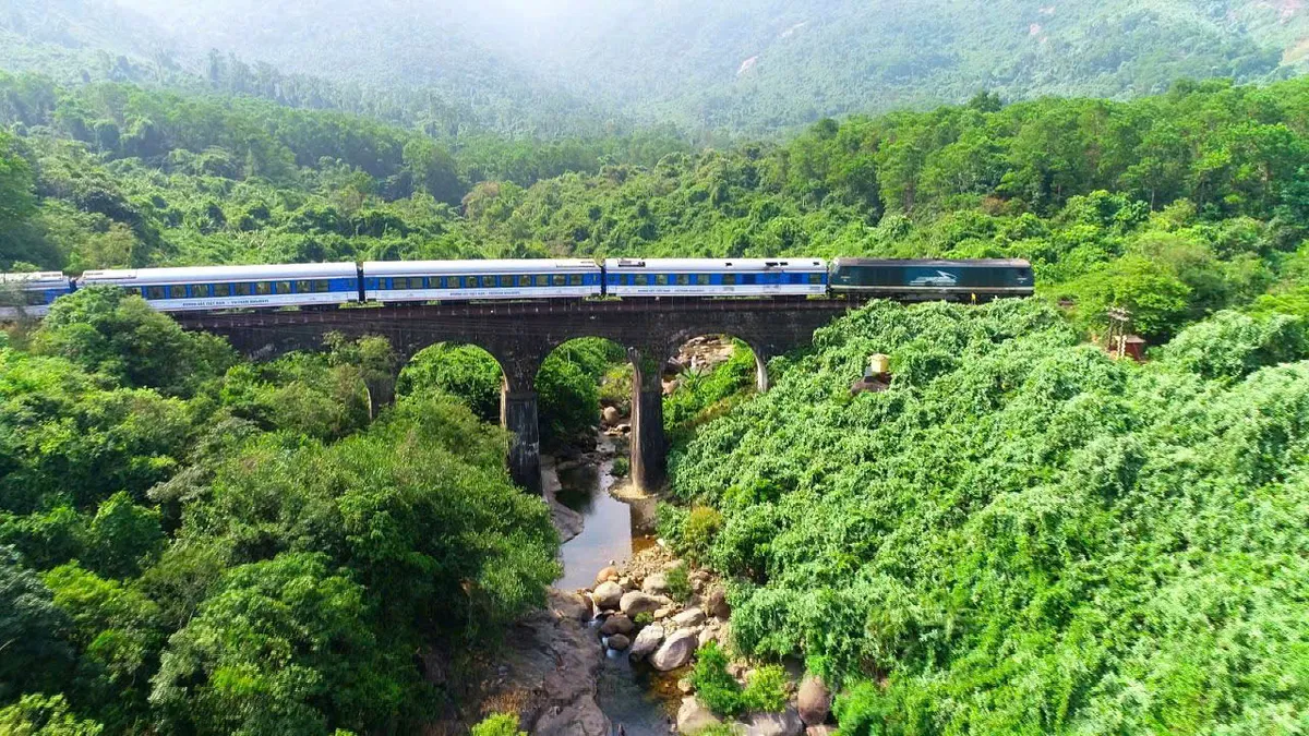 Huế - Đ&agrave; Nẵng sắp c&oacute; h&agrave;nh tr&igrave;nh t&agrave;u hỏa hơi nước - Ảnh 1.