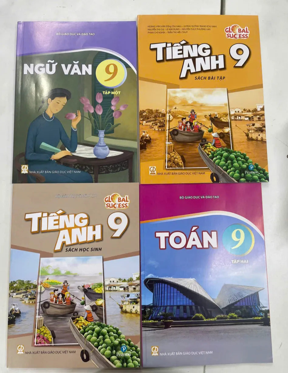 Khánh Hòa mua sách giáo khoa miễn phí theo hình thức tập trung - Ảnh 1.