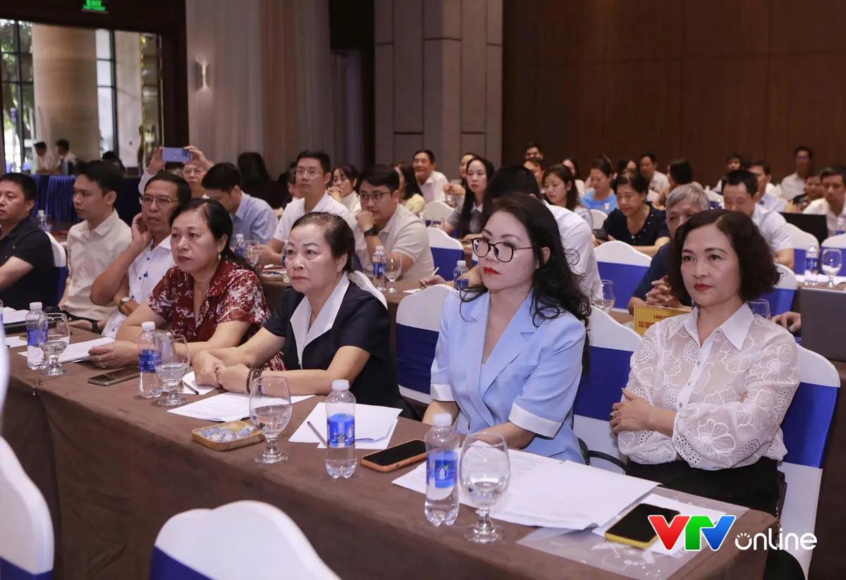 Phú Thọ đối thoại thực chất, tháo gỡ điểm nghẽn cho doanh nghiệp - Ảnh 2.