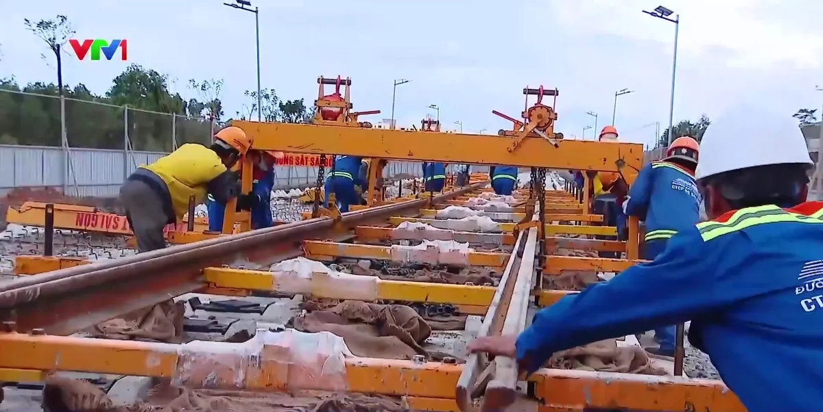 Phú Quốc đẩy nhanh tiến độ dự án đường sắt nhẹ đầu tiên - Ảnh 1.