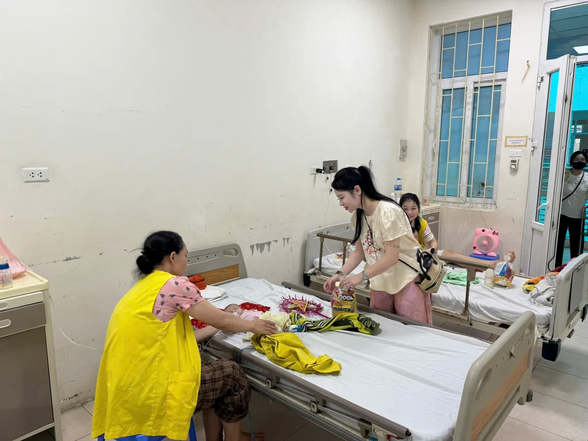 Mang Trung thu đến với những trái tim nhỏ- Ảnh 3.