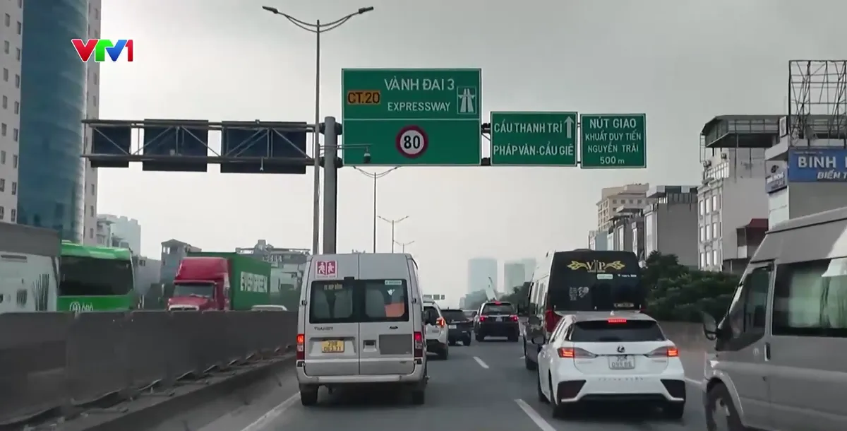 Cục Cảnh sát giao thông đề xuất bỏ làn dừng khẩn cấp trên Vành đai 3 - Ảnh 1.