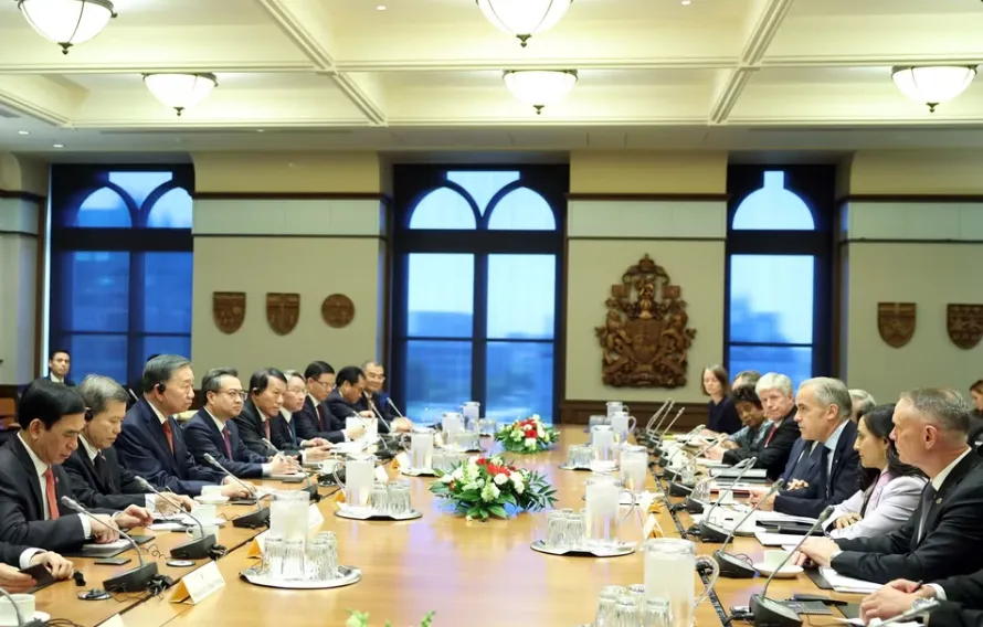 Tổng Bí thư, Chủ tịch nước Tô Lâm hội đàm với Thủ tướng Canada Mark Carney - Ảnh 3.