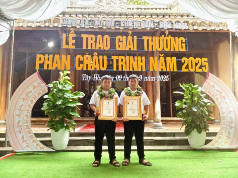 Hai anh em song sinh giành HCV Olympic Toán quốc tế: Mẹ là nguồn động lực lớn - Ảnh 3.