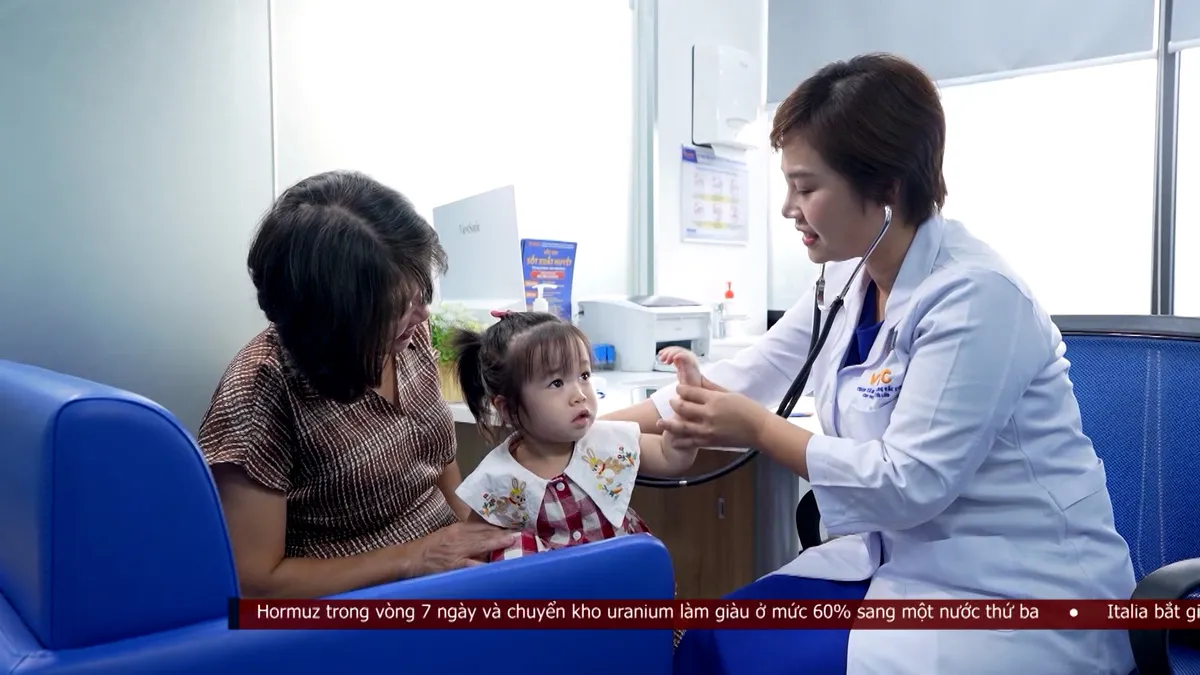 Lần đầu tiên Việt Nam có vắc xin phòng tay chân miệng- Ảnh 7. Lần đầu tiên Việt Nam có vắc xin phòng tay chân miệng- Ảnh 7.