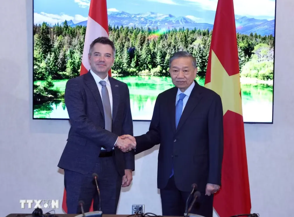 Tổng Bí thư, Chủ tịch nước Tô Lâm tiếp một số doanh nghiệp, tập đoàn tại Canada - Ảnh 1.