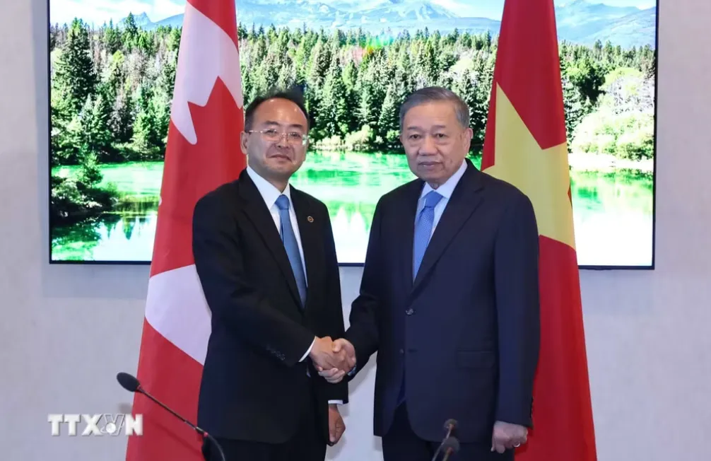 Tổng Bí thư, Chủ tịch nước Tô Lâm tiếp một số doanh nghiệp, tập đoàn tại Canada - Ảnh 2.