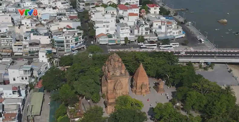 Tháp Bà Po Nagar - Điểm chạm văn hoá khi đến Nha Trang- Ảnh 1. Tháp Bà Po Nagar - Điểm chạm văn hoá khi đến Nha Trang- Ảnh 1.