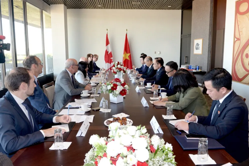 Việt Nam - Canada thúc đẩy hợp tác quốc phòng, an ninh và thực thi pháp luật - Ảnh 3.