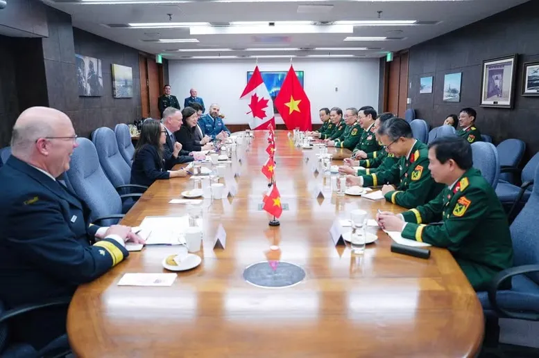 Việt Nam - Canada thúc đẩy hợp tác quốc phòng, an ninh và thực thi pháp luật - Ảnh 1.