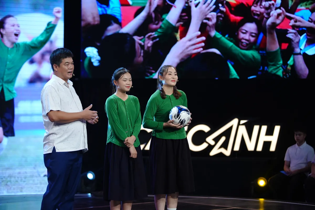 Cất c&aacute;nh: H&agrave;nh tr&igrave;nh vượt kh&oacute; đến ng&ocirc;i vương của những "đ&oacute;a hoa đại ng&agrave;n" Lục Y&ecirc;n - Ảnh 3.