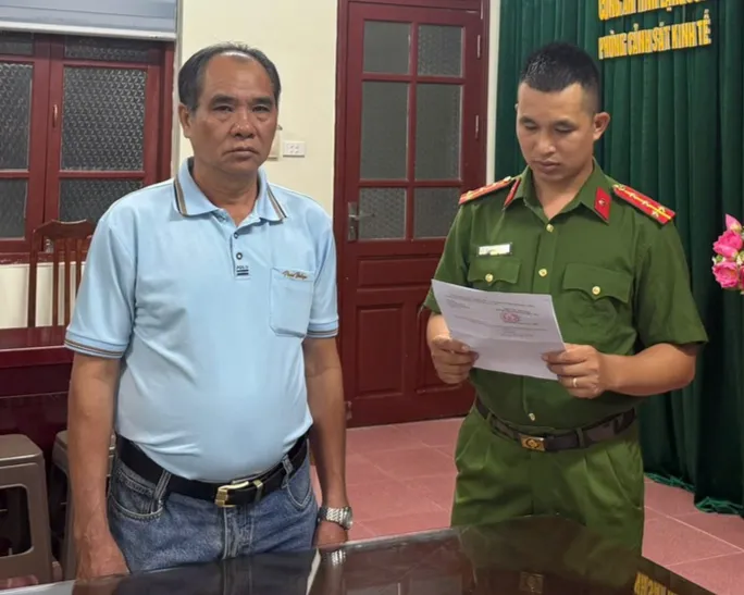 Lạng Sơn: Khởi tố 2 bị can đổ hơn 126 tấn chất thải x&acirc;y dựng tr&aacute;i quy định  - Ảnh 1.