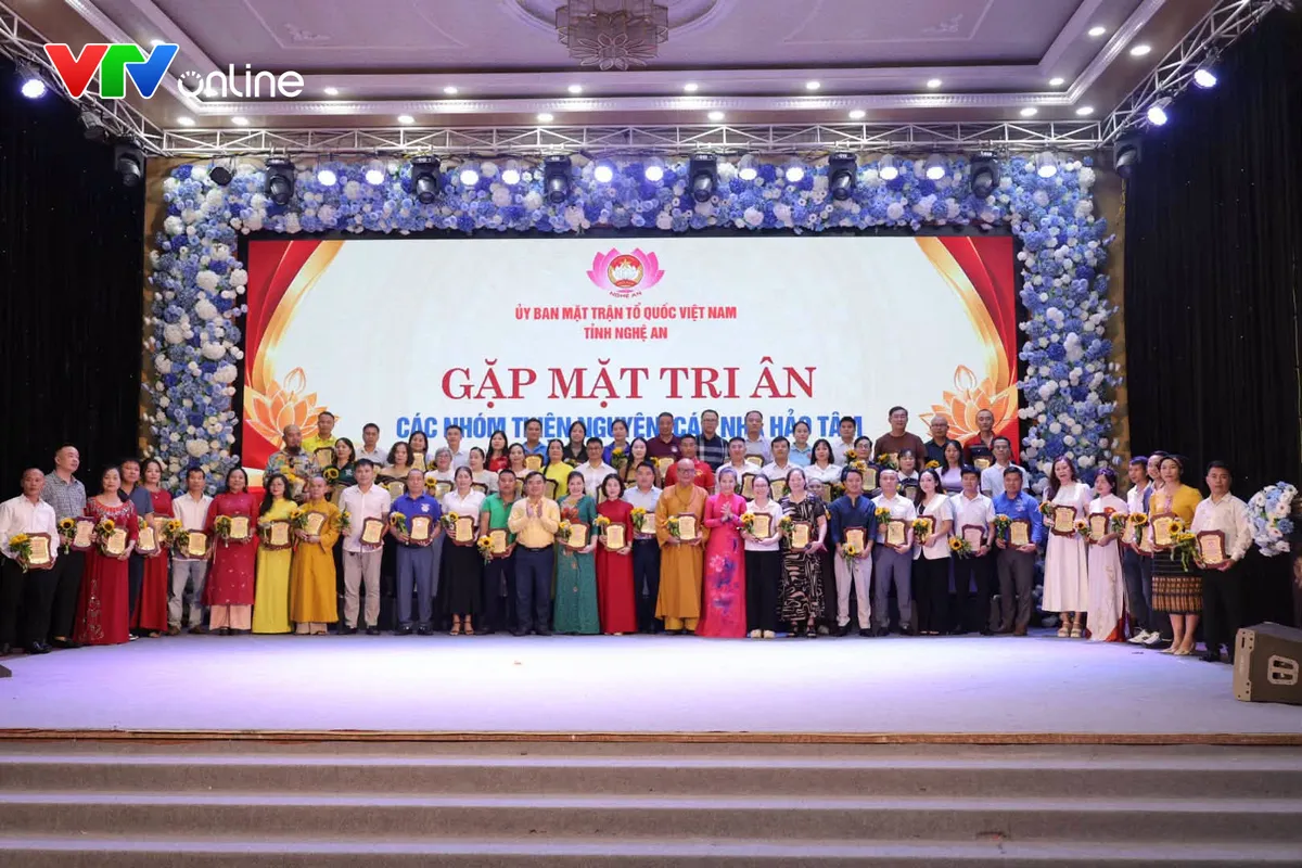 Nghệ An: Tôn vinh, tri ân 165 nhóm thiện nguyện, nhà hảo tâm có những đóng góp cho công tác an sinh xã hội - Ảnh 2.