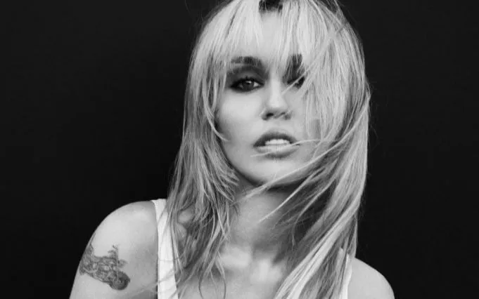 (Ảnh: Miley Cyrus)