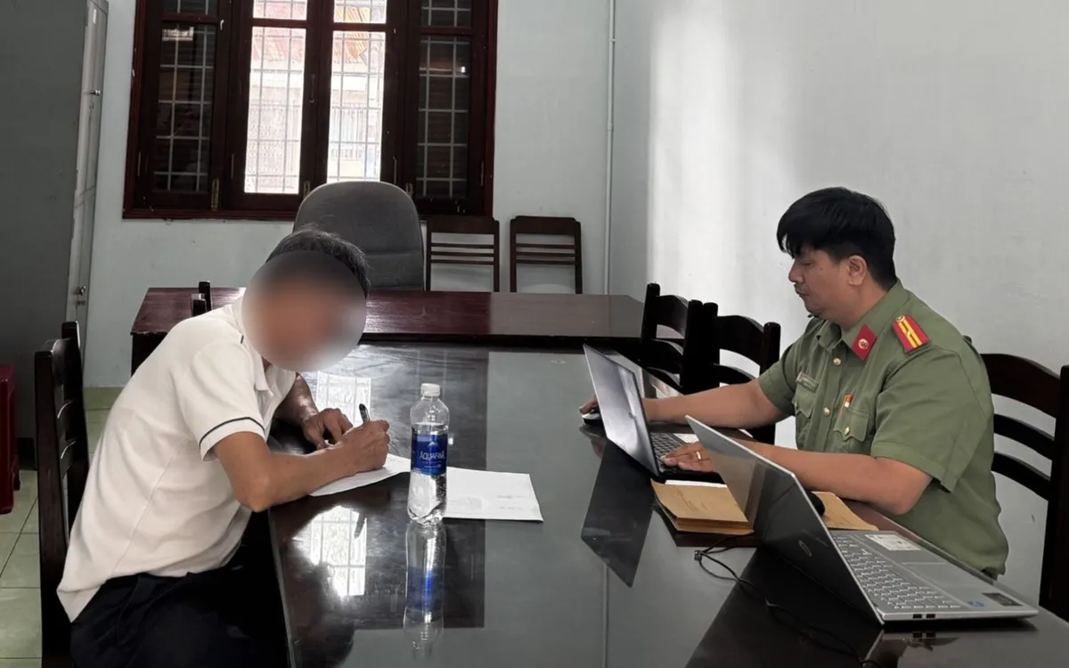 Công an tỉnh Gia Lai xử lý người vi phạm. Ảnh: Công an tỉnh Gia Lai
